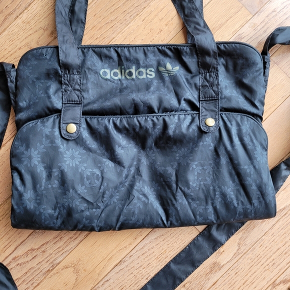 Adidas Foldable Packable Tote Crossbody Handbags for Feet - Picture 5 of 15